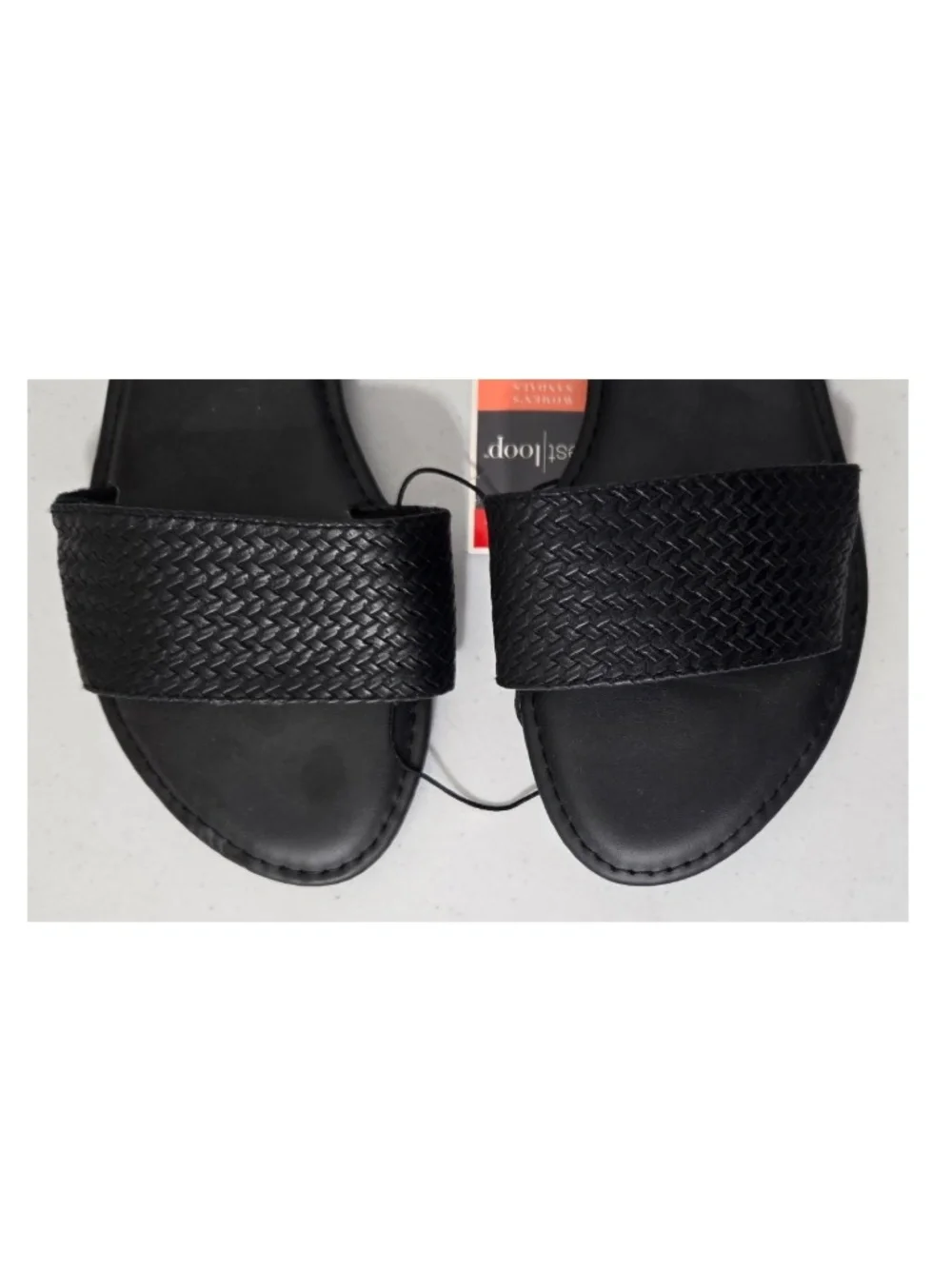 New West Loop Sandals Womens Small 5 6 Slides Black Open Toe Shoes NWT